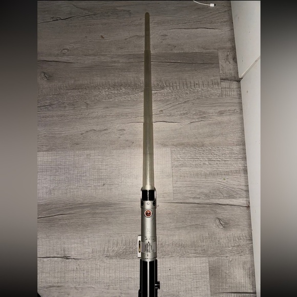 Star Wars red or blue Skywalker Light Saber Hasbro(2004) - Picture 2 of 2